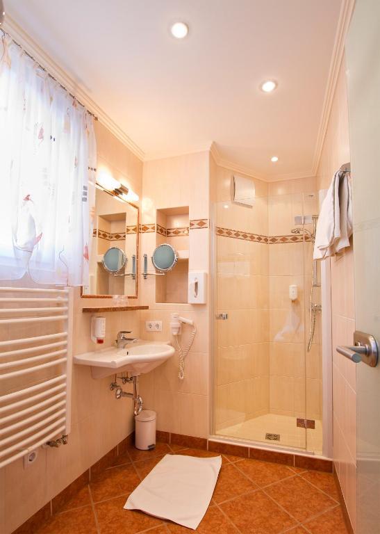 Schoenis-Landhotel Bad Mitterndorf Phòng bức ảnh